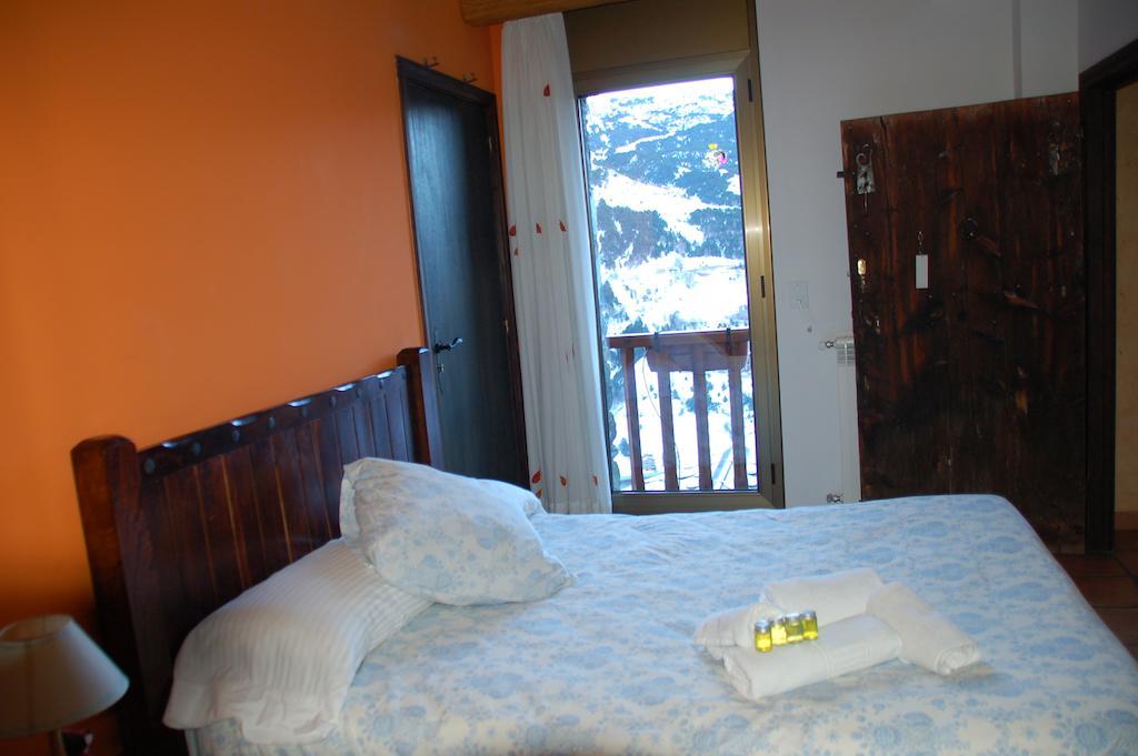 Casa Rural Restaurant Borda Patxeta Canillo Szoba fotó